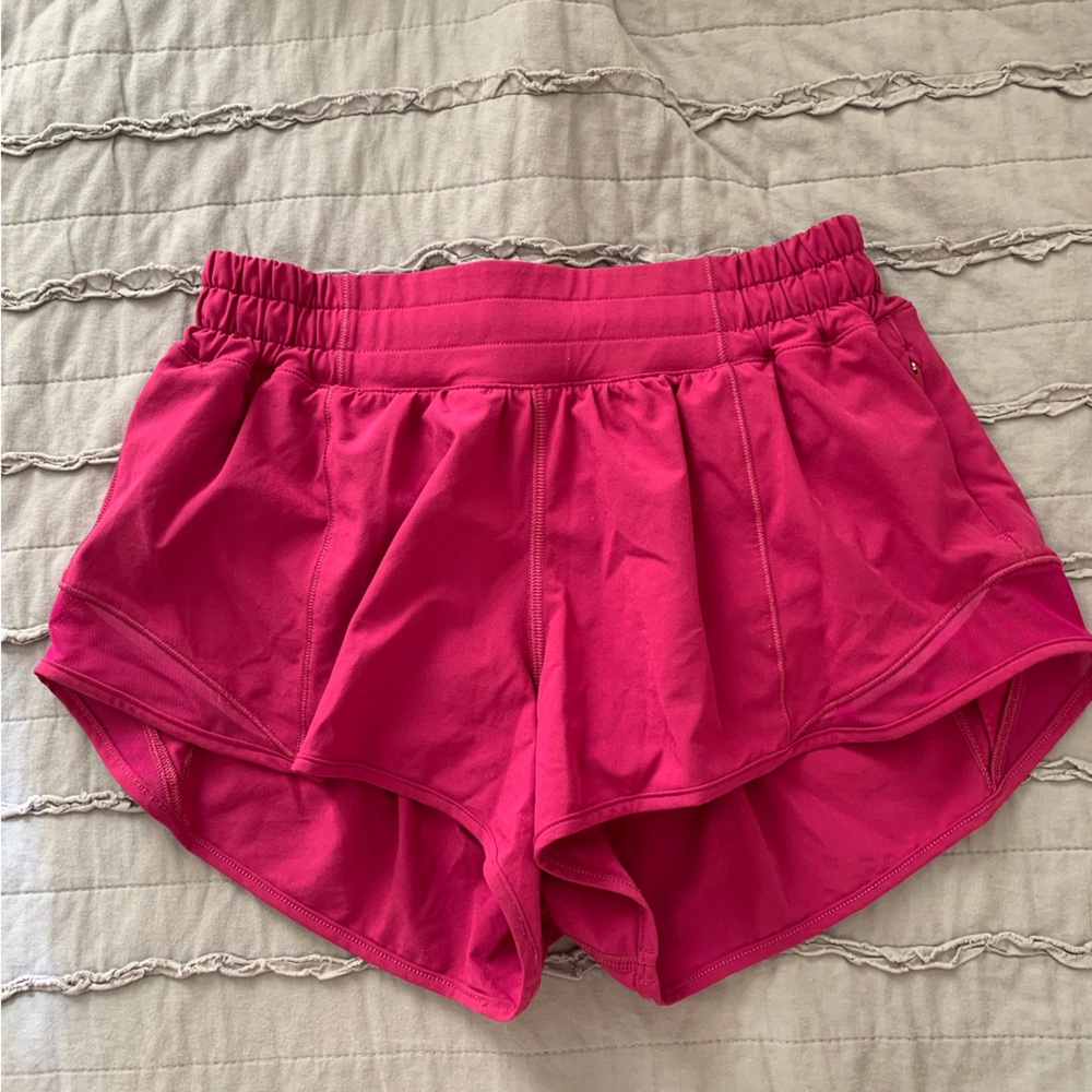 Lululemon Hotty Hot Shorts 2.5 Inch Inseam Ripened Raspberry Size 4